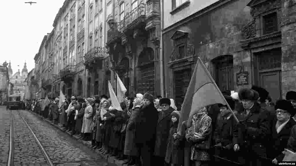 Акция «Живая цепь» началась во Львове