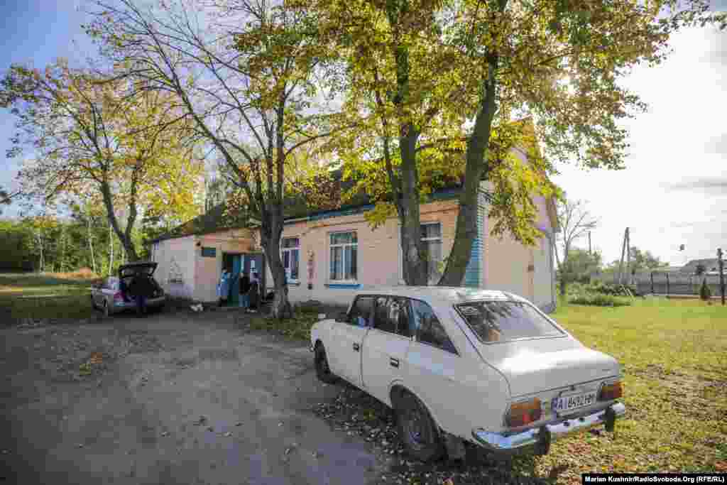 Виборча дільниця у селі Перевіз, Київська область 