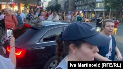 Okupljeni na raskrsnici Beogradske i Bulevara kralj Aleksandra kod Pravnog fakulteta u Beogradu, 30. jun 2025.