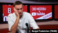 Алексей Навальный пытается зарегистрировать свою партию с 2012 года