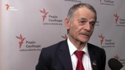 Джемілєв: єдиний аргумент, який розуміє російська держава, – це санкції (відео) Джемілєв: єдиний аргумент, який розуміє російська держава, – це санкції (відео)