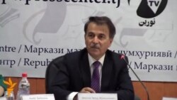 Ҷумъа Давлатов дар бораи синни нафақаи табибону омӯзгорон Ҷумъа Давлатов дар бораи синни нафақаи табибону омӯзгорон