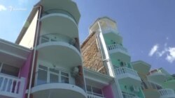 Бізнес в умовах «несезону»: в Криму розпродають готелі на березі моря Бізнес в умовах «несезону»: в Криму розпродають готелі на березі моря