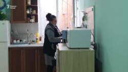 Пандемияи коронавирус азияти хонаводагии занонро бештар кард Пандемияи коронавирус азияти хонаводагии занонро бештар кард
