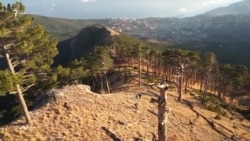 У заповідному лісі кримського Уч-Коша (відео) У заповідному лісі кримського Уч-Коша (відео)