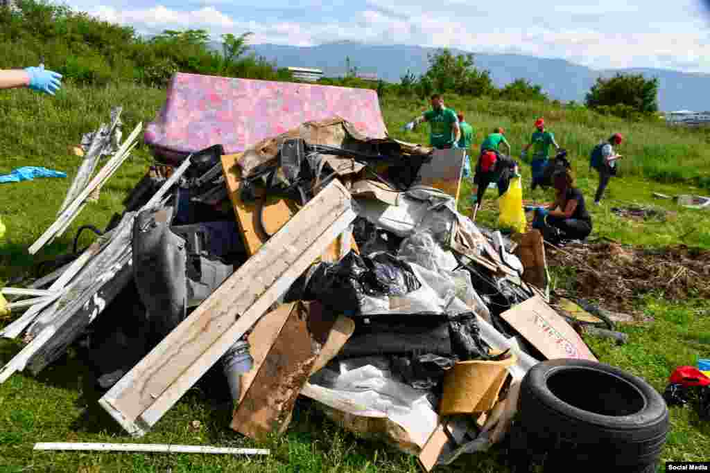 Во акцијата „Генералка викенд“ во последните пет години се собрани повеќе од 1 тон отпад со помош на повеќе од 44 000 волонтери.