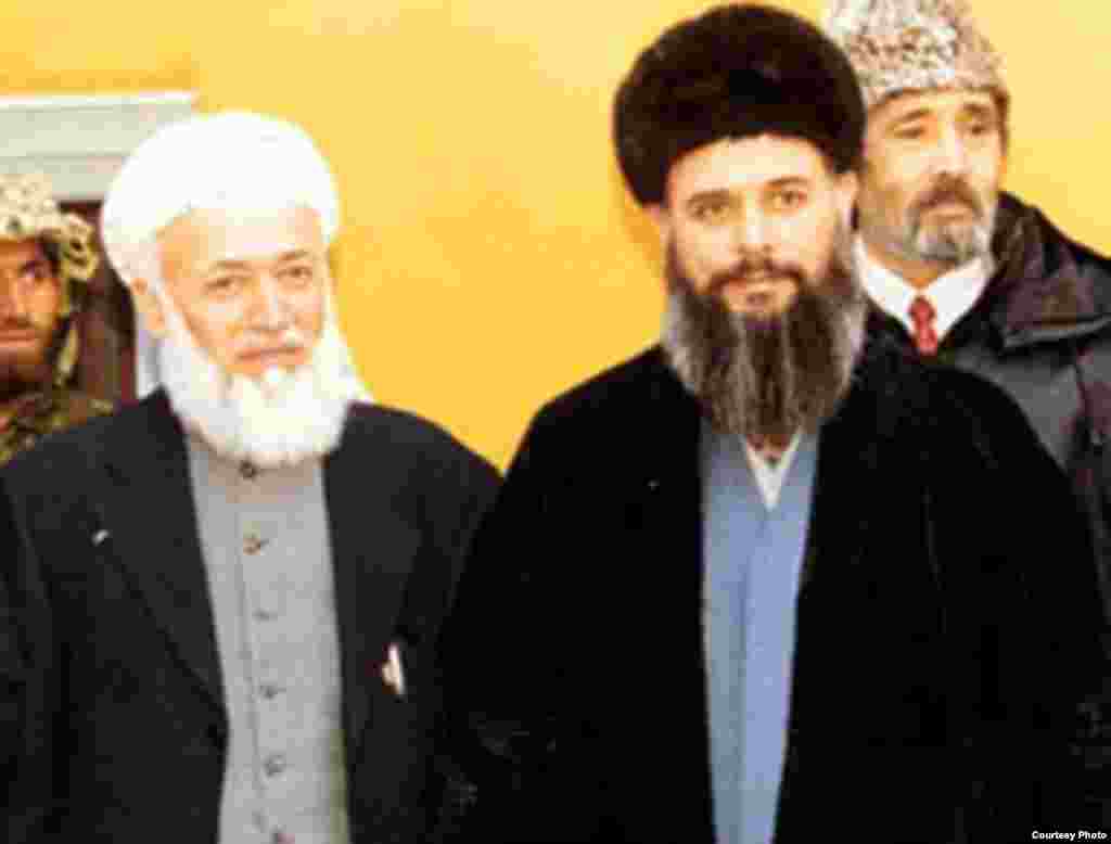 Саид Абдуллоҳи Нурӣ,  раҳбари Иттиҳоди  нирӯҳои мухолифин бо раисиҷумҳури Афғонистон Бурҳонуддин Раббонӣ