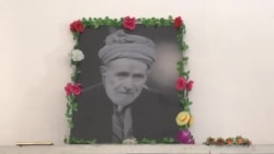 څو چې راغونډ پر یو مرکز یې نه کړم هرې تپې ته له جرګو سره ځم