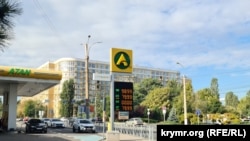 Ситуация с наличием и ценами на бензин на заправке ATAN в Симферополе. 30 сентября 2025 года