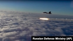 За словами Валерія Залужного, російська атака триває.