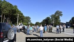 Митинг в Колывани за перенос строительства птицекомплекса