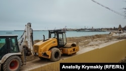 Реконструкция набережной в Евпатории, февраль 2019 год