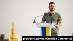 23 серпня, напередодні Дня Незалежності, в Україні відзначають День державного прапора