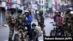 هندي حکومت د ۲۰۱۹ز کال د اګست پر پېنځمه کشمیر کې تر بدلونونو وروسته ګرځبندیز ولګاوه