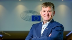 Poslanik EP iz Slovenije o procesu proširenja EU Poslanik EP iz Slovenije o procesu proširenja EU