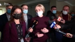 «Популізмом пахне»: як «слуга народу» Ірина Верещук відповідала на 5 питань від президента Зеленського (відео) «Популізмом пахне»: як «слуга народу» Ірина Верещук відповідала на 5 питань від президента Зеленського (відео)