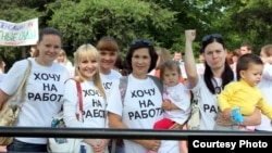 Иркутск. Молодые мамы требуют мест в детских садах