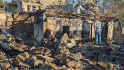 Атака РФ на Миколаїв: зруйновані приватні будинки в житловому районі (відео) Атака РФ на Миколаїв: зруйновані приватні будинки в житловому районі (відео)