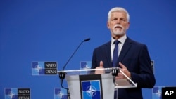 Petr Pavel la sediul NATO din Bruxelles, în mai 2025.