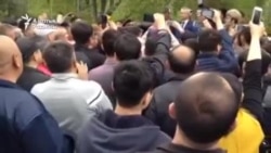 Эътирозҳо зидди фурӯши замин ба хориҷиҳо Эътирозҳо зидди фурӯши замин ба хориҷиҳо