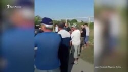 Обшуки в Криму: російські силовики прийшли до жителя селища Кіровське Обшуки в Криму: російські силовики прийшли до жителя селища Кіровське