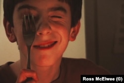 Эдриан Макэлви в детстве