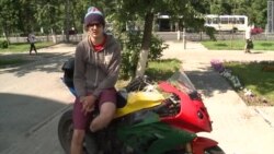 "Ненавидеть геев странно" "Ненавидеть геев странно"