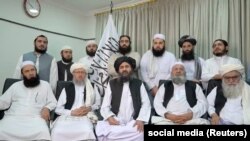 Гуруҳи "Толибон" мегӯяд, ҳукуматаш ҳамашумул аст, вале Ҷабҳаи муқовимати миллӣ ғайриқонунӣ номид 