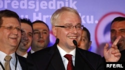 Ivo Josipović se obraća članovima i aktivistima SDP-a