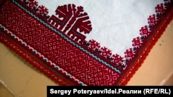 Марийский орнамент в исполнении мастера из Сернура Лидии Веткиной