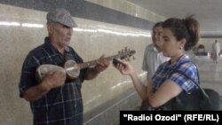 Аз чап ба рост: Сироҷиддини Мӯҳтоҷ.