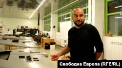 Прилича на "Шахед", но е правен в Самоков. Как изглежда един български дрон камикадзе Прилича на "Шахед", но е правен в Самоков. Как изглежда един български дрон камикадзе