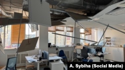 Пошкоджений російським ударом офіс Представництва ЄС в Україні. Київ, 28 серпня 2025 року