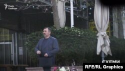 12 квітня депутат Шипко знову прийшов до будівлі, де розташовується офіс Коломойського