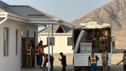 Жаңылыктар | 23.10.2025 | Баткенде эл чек арадагы жаңы айылга көчө баштады
 Жаңылыктар | 23.10.2025 | Баткенде эл чек арадагы жаңы айылга көчө баштады