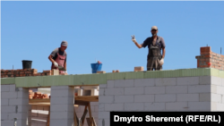 Будівельники у Посад-Покровському, липень 2025 року