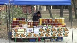 Cut-Price Food, Prizes For Voters In Ukraine's 'Illegal' Separatist Elections Cut-Price Food, Prizes For Voters In Ukraine's 'Illegal' Separatist Elections