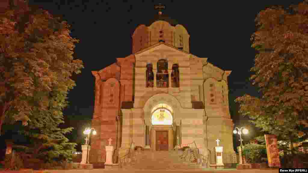Ще один храм на Радянській вулиці – собор Святого Рівноапостольного князя Володимира (усипальниця адміралів)