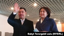 Содир Ҷабборов бо ҳамсараш