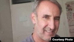 حمید نوری آبان سال ۹۸ پس از ورود به سوئد بازداشت شد.