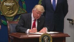 Дастури манъи муваққатии вуруди муҳоҷирони 7 кишвар ба Амрико Дастури манъи муваққатии вуруди муҳоҷирони 7 кишвар ба Амрико