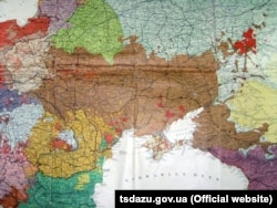 Карта країн і населення Європи професора Дітріха Шефера, 1918 рік, Німеччина. (Щоб відкрити мапу у більшому форматі, натисніть на зображення. Відкриється у новому вікні)