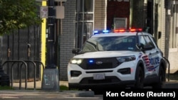 Мотив нападу наразі невідомий. До розслідування залучені місцеві, державні та федеральні правоохоронні органи (фото ілюстративне)