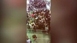 Муҳоҷирони тоҷик дар фурудгоҳи Отатурк дармонданд Муҳоҷирони тоҷик дар фурудгоҳи Отатурк дармонданд