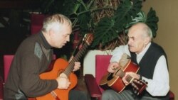 Культ личности. Как впору ему этот свитер! Сергей Никитин Культ личности. Как впору ему этот свитер! Сергей Никитин