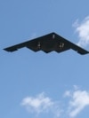 Si është të jesh brenda bombarduesve që SHBA-ja i përdori në Iran e në Kosovë? Si është të jesh brenda bombarduesve që SHBA-ja i përdori në Iran e në Kosovë?