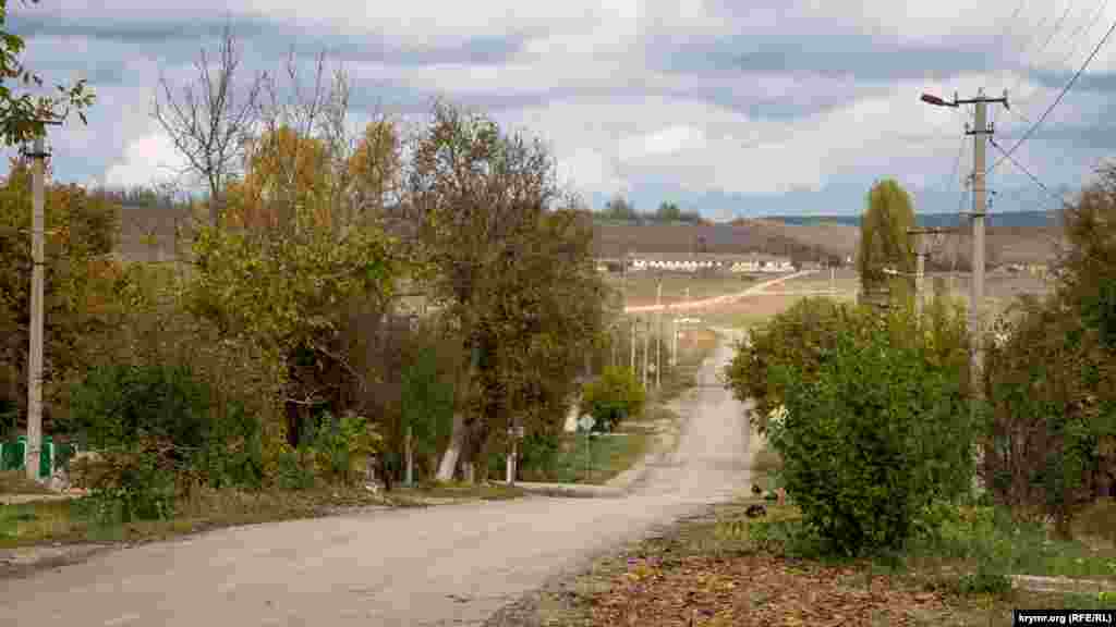 Дорога на Сімферополь. Від Зеленогірського до автотраси «Таврида» близько 5 кілометрів