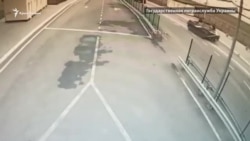 Госпогранслужба Украины: российская военная техника движется из Крыма в сторону материка (видео) Госпогранслужба Украины: российская военная техника движется из Крыма в сторону материка (видео)