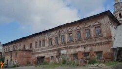 Дом Михляева - старейшее каменное здание гражданской постройки Казани Дом Михляева - старейшее каменное здание гражданской постройки Казани