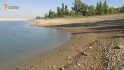 В Крыму мельчает Белогорское водохранилище (видео) В Крыму мельчает Белогорское водохранилище (видео)